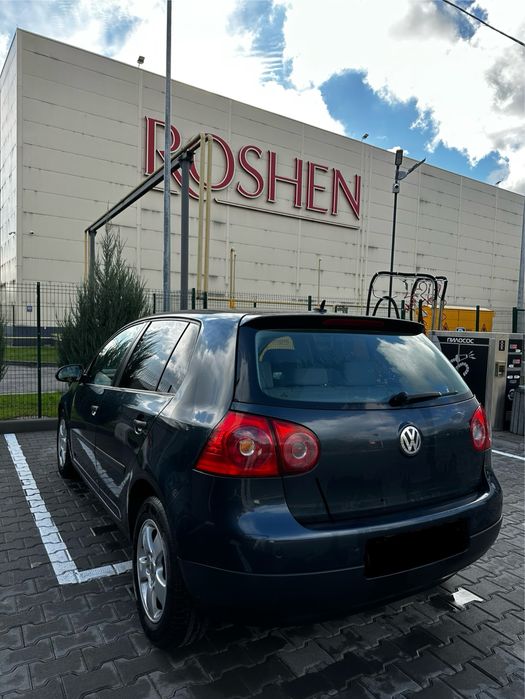 Volkswagen Golf V 1.6 MPI  Розмитнений