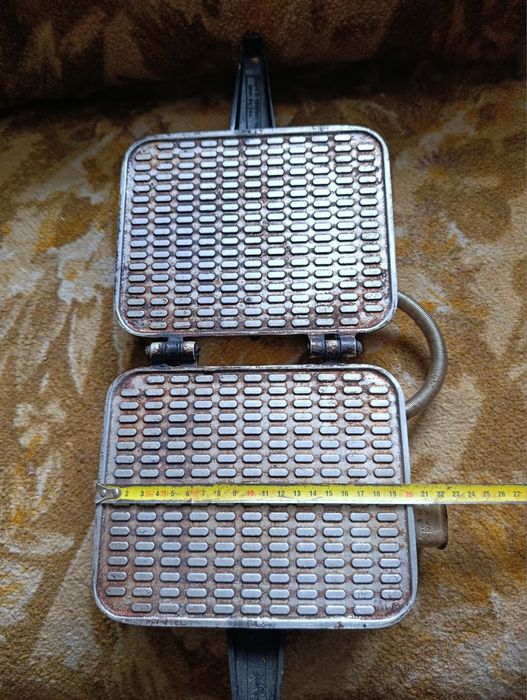 Електровафельниця для трубочок