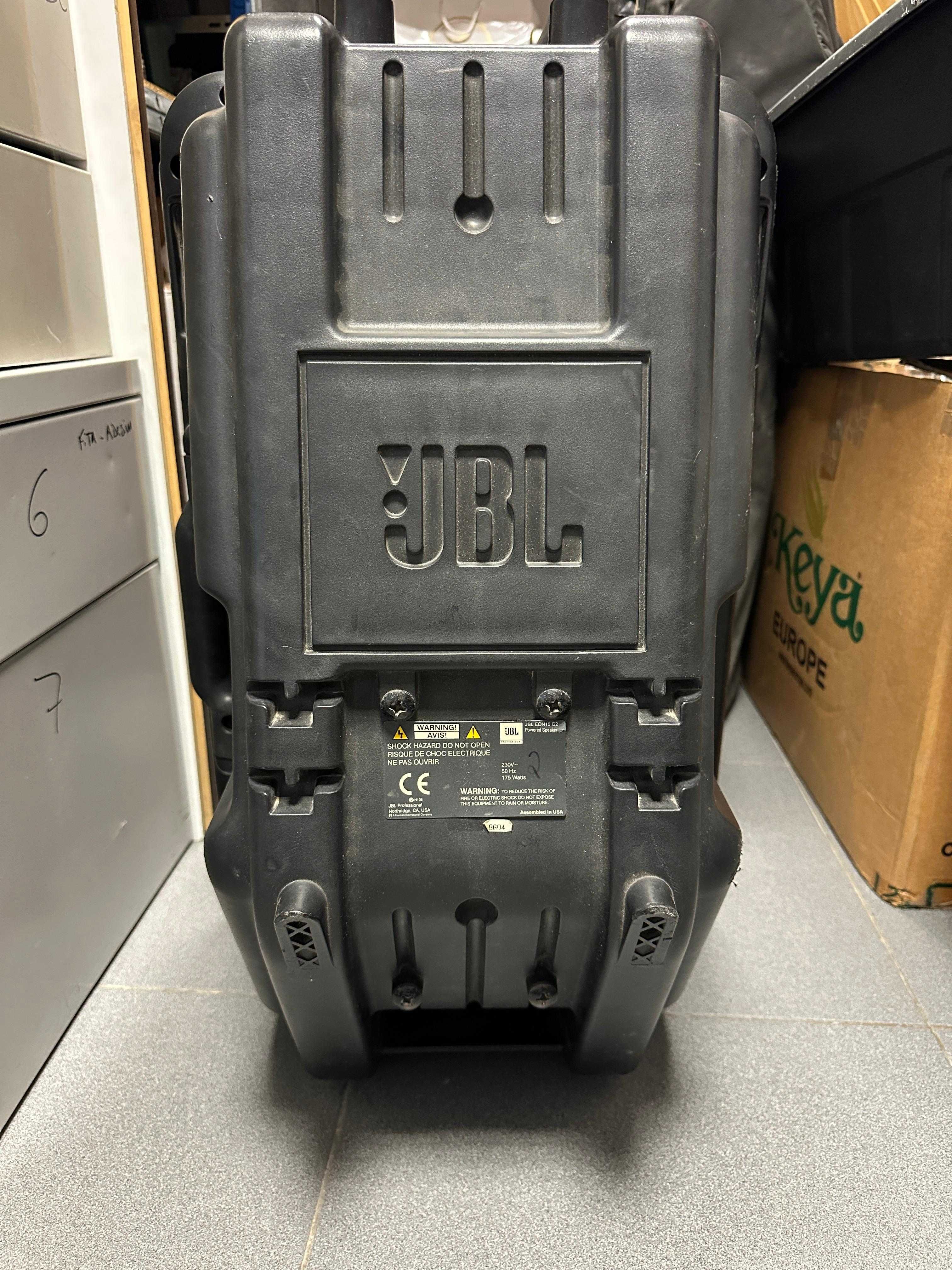 Colunas JBL EON15 G2