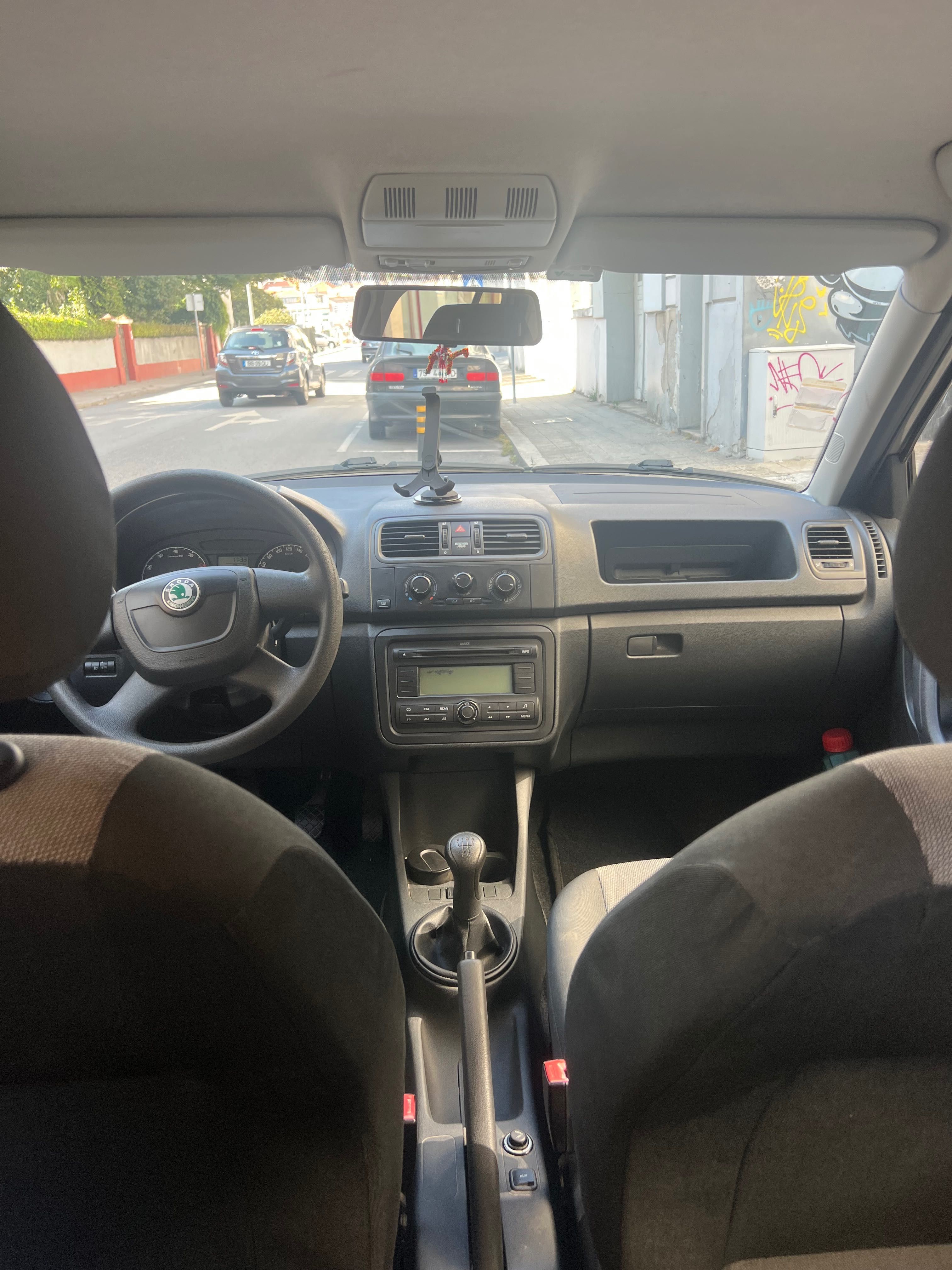 Škoda Fabia 1.2 Ambiente 2009 – Excelente estado – 160,000 km – Lisboa