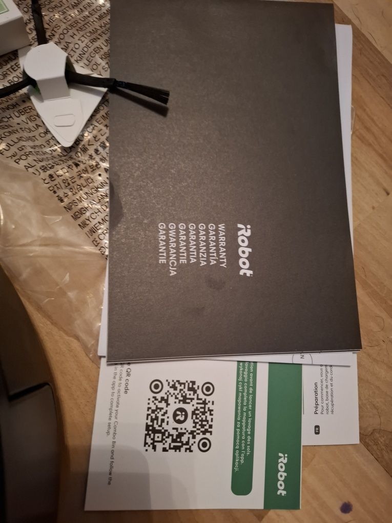Robot Rumbą odkurzająco- mopujący