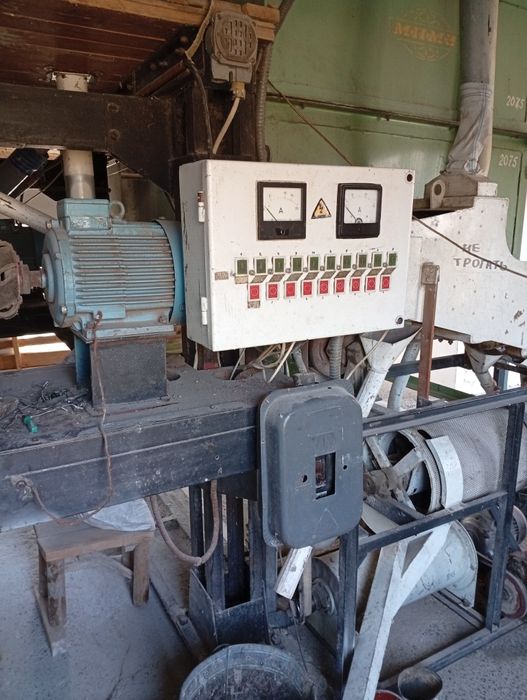 Продам млин в робочому стані Р6-АВМ-7
