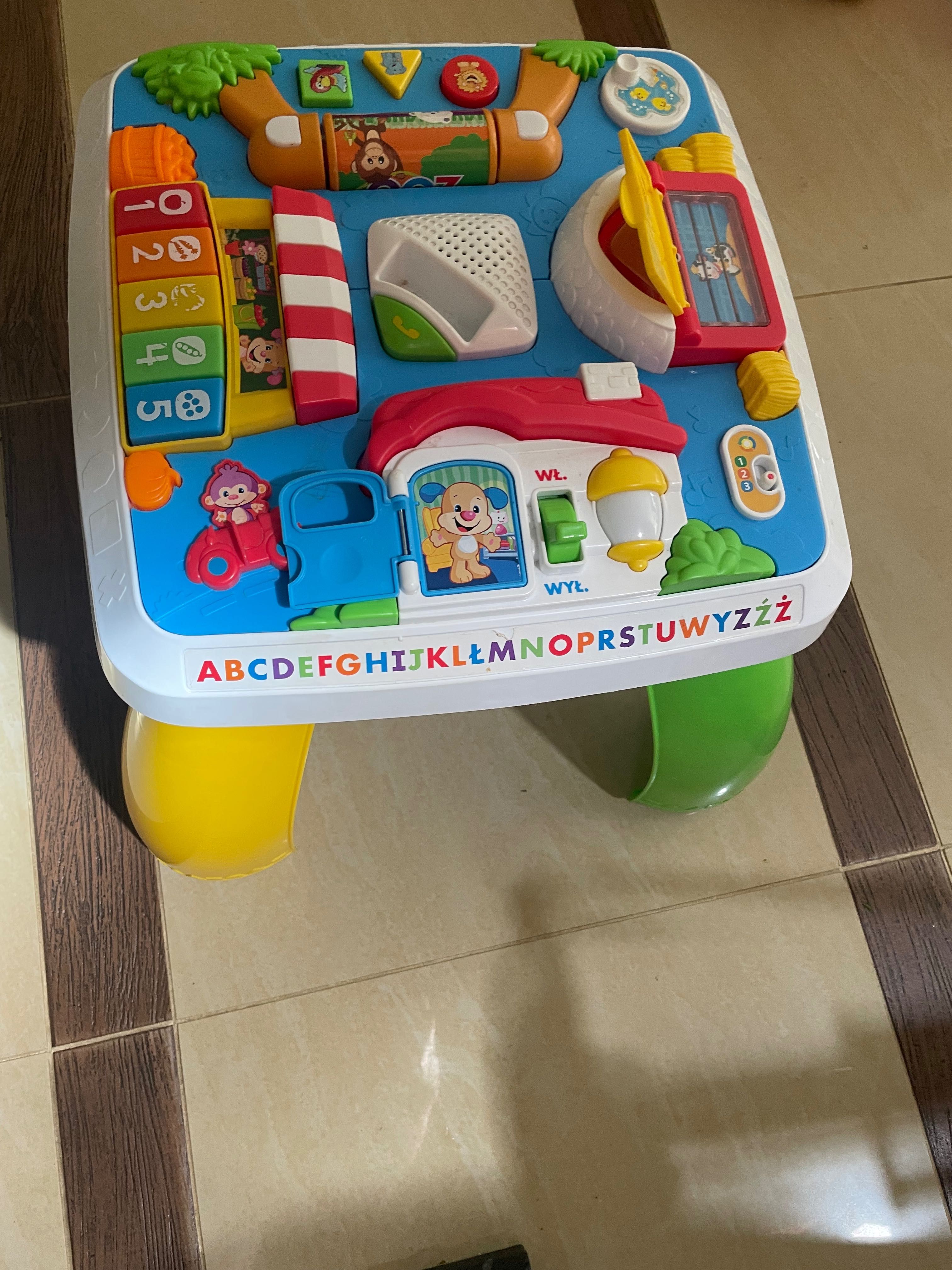 Stolik edukacyjny Fisher price