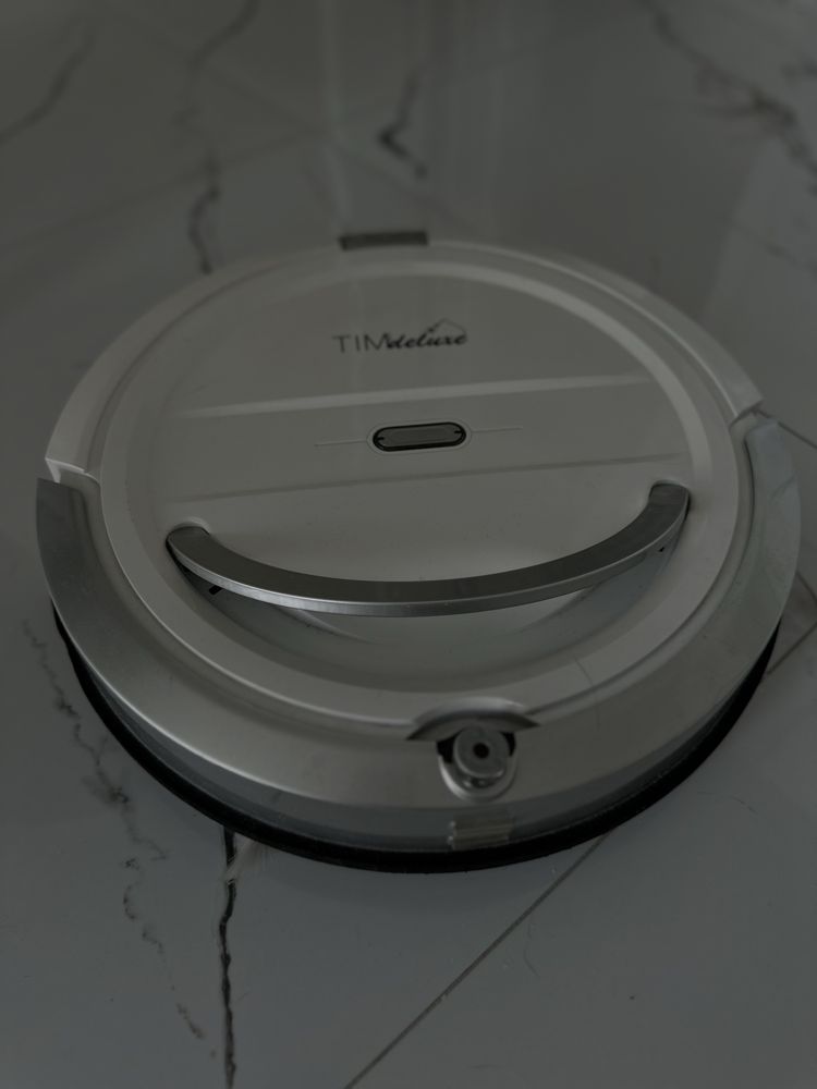 Робот-пилосос tim deluxe робочий