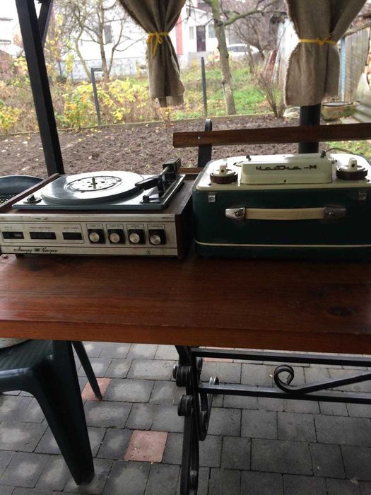 Продам програвач Акорд 201, магнітофон Чайка 400