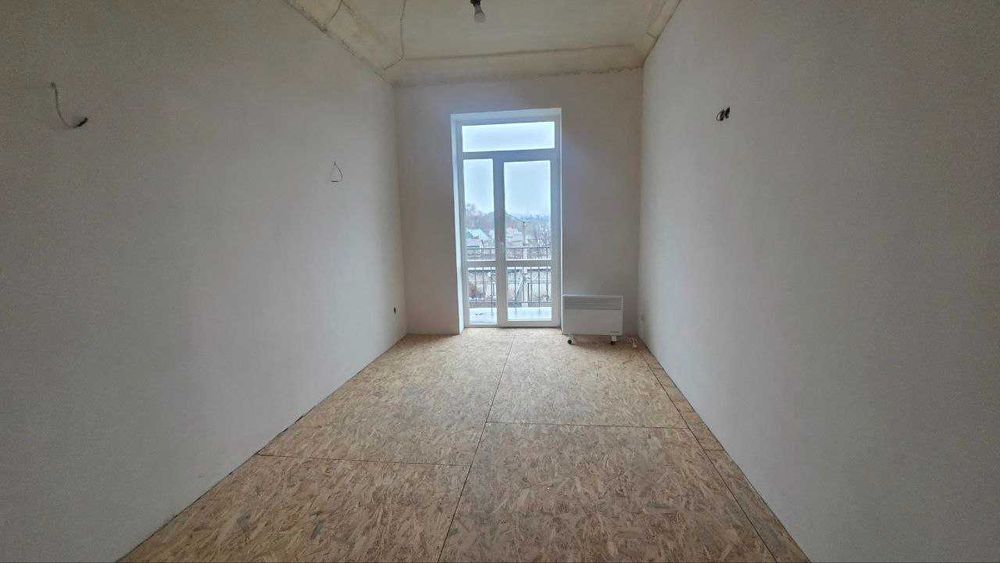 Продам 2 комнатна с СТАЛИНКУ с автономкой, центр, alm