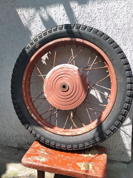 Колесо від мотоцикла планета іж