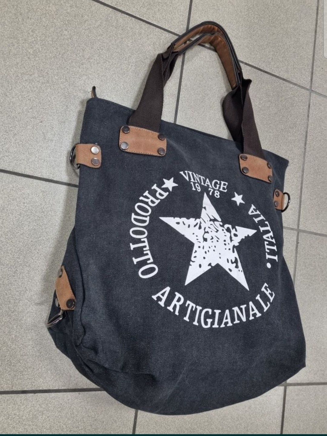 Torebka damska z gwiazdą shopper czarna