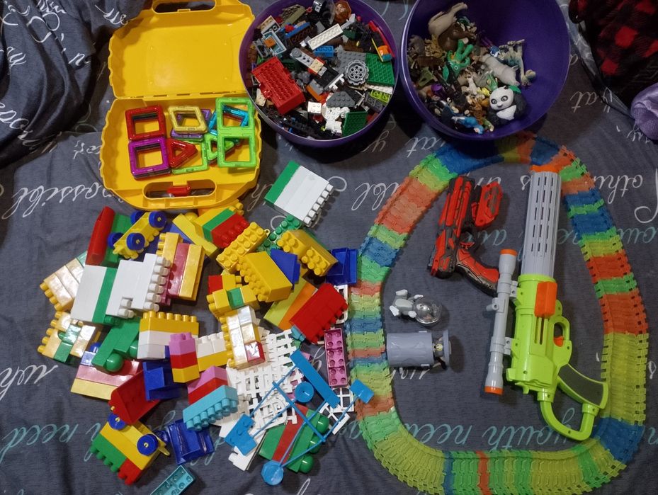 Іграшки для хлопчика