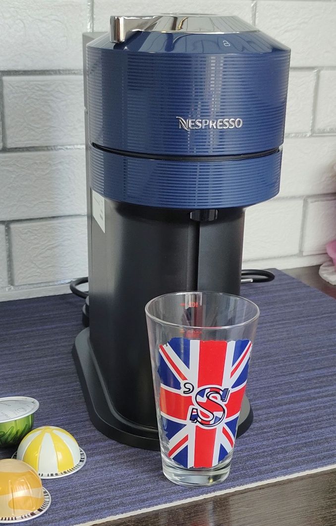 Nespresso Vertuo Next Кавоварка
