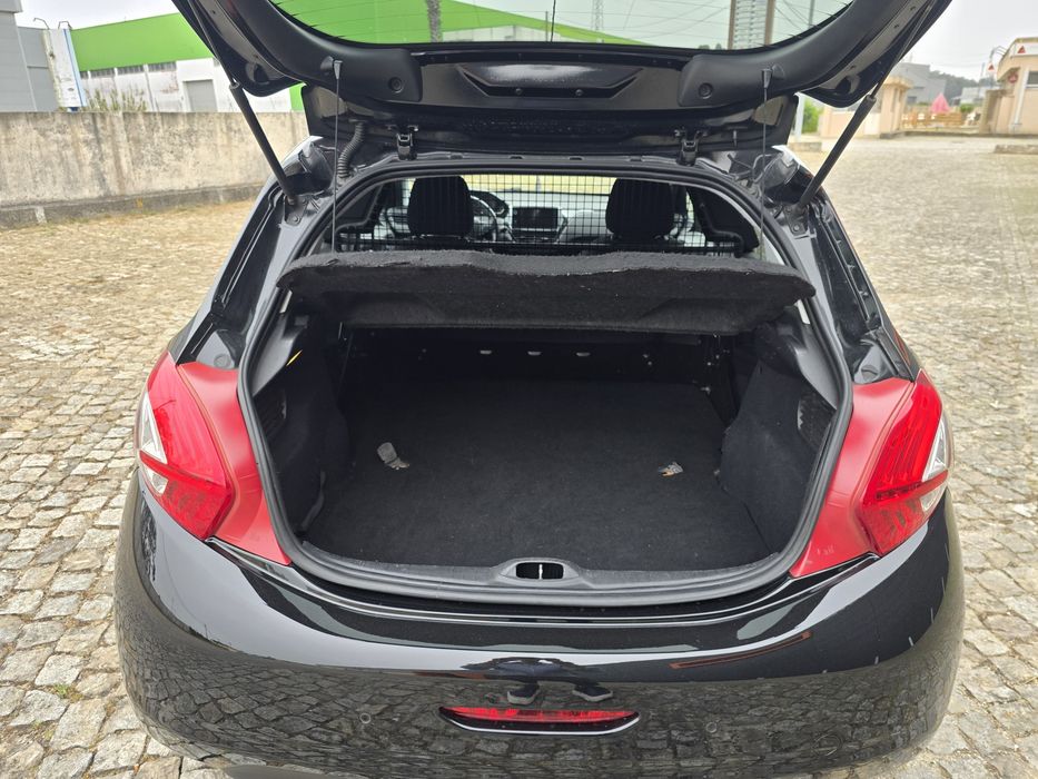 Peugeot 208 1.6 Hdi Comercial