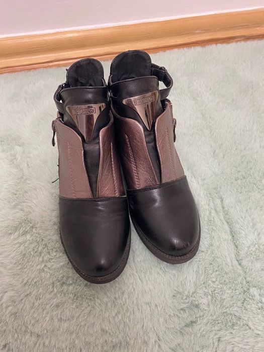 Продається дитяче Б/У взуття