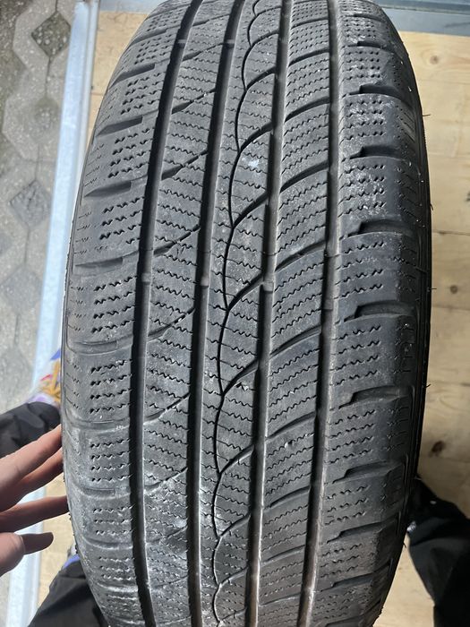 Kia Sorento 235/60/18 Комплект Дисків Шини колеса R18 Зима