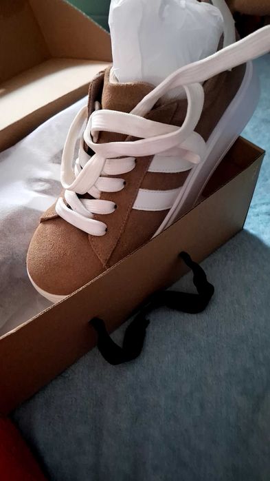 Кросівки бежеві замш 39 р