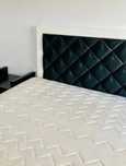 Quarto Completo Preto (Cama + 2 mesinhas + Cómoda + 2 móveis)