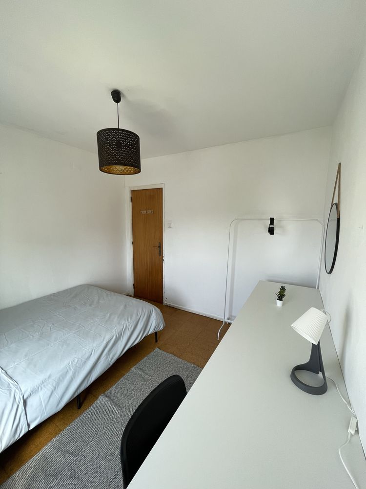 Quarto individual em Corroios – Margem Sul