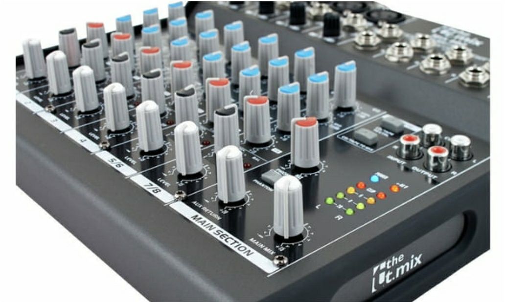 Mesa analógica de 8 canais - REBAIXA! C/ Nova
