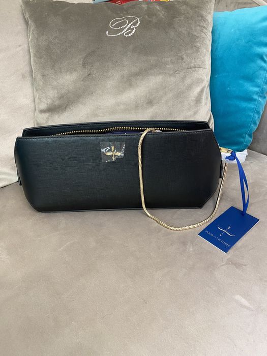 Новая черная кожаная сумка Pour La Victorie.