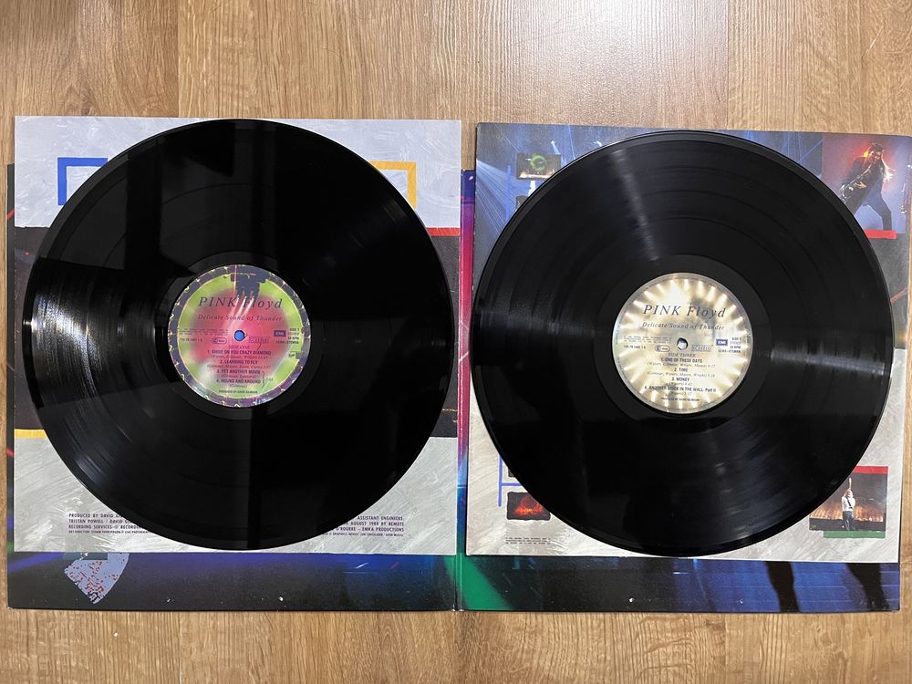 Pink Floyd Delicate Sound Of Thunder, 2x lp, gatefold. 1 Press.