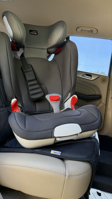 Автокресло britax romer