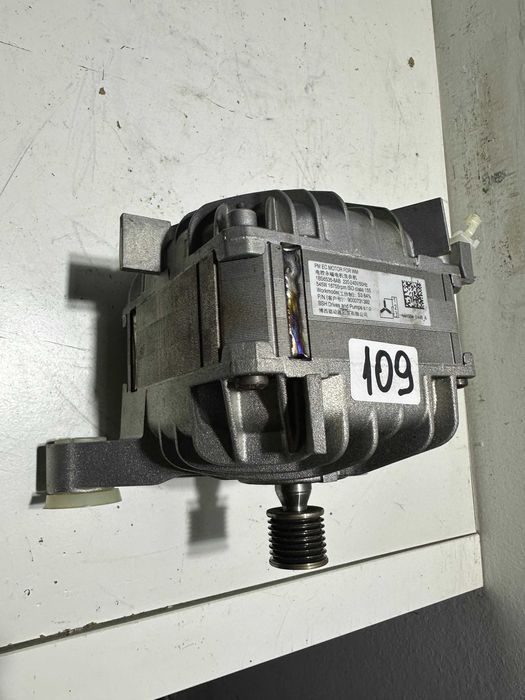 Silnik pralki Bosch WAVH8L90PL 1BS6530-8AD