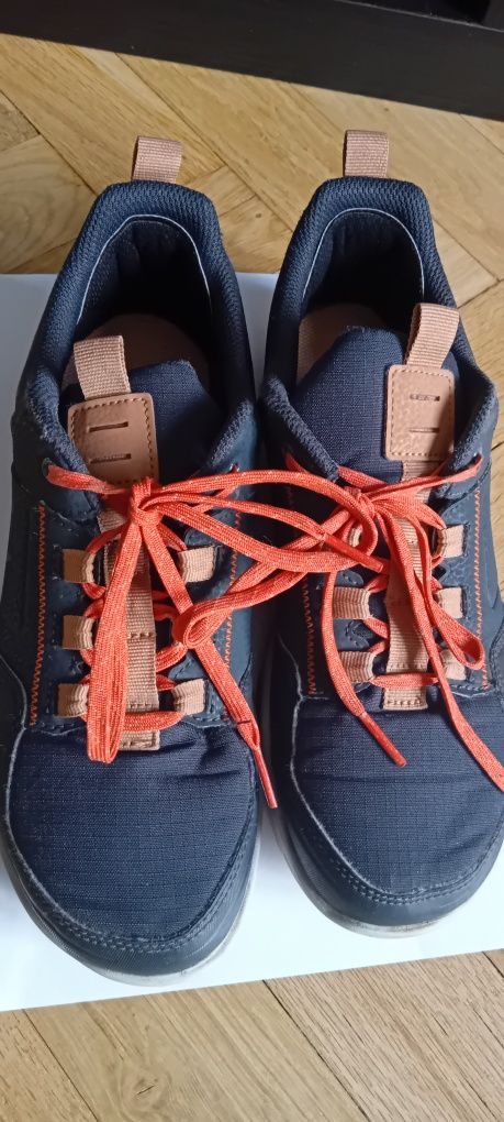 Buty przejściowe dla chłopca Quechua/Decathlon, rozm. 38