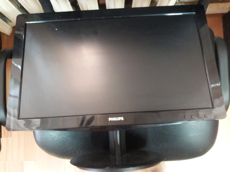 Монітор 18.5" Philips 196V3LSB25/01