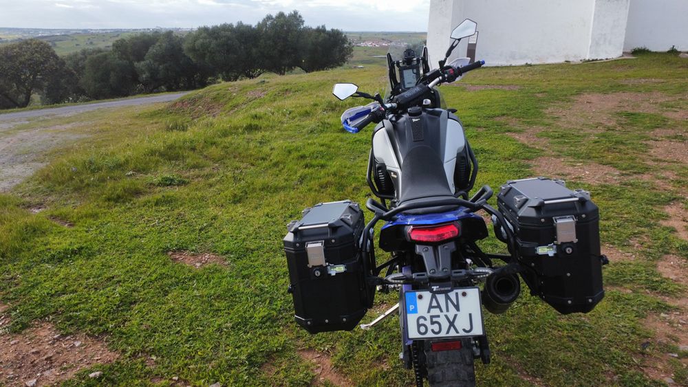 Tenere 700 c/ pack Explorer