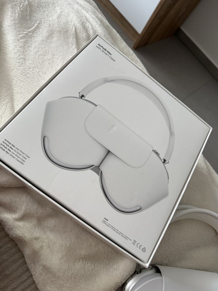 airpods max with smart case model a2096