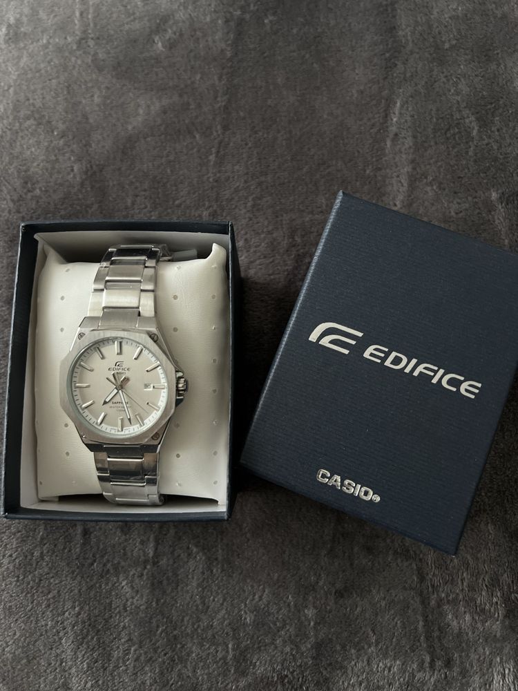 Годинник Casio Edifice EFR-S108D