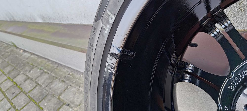 Felgi aluminiowe 18 cali BMW z oponami letnimi BARUM
