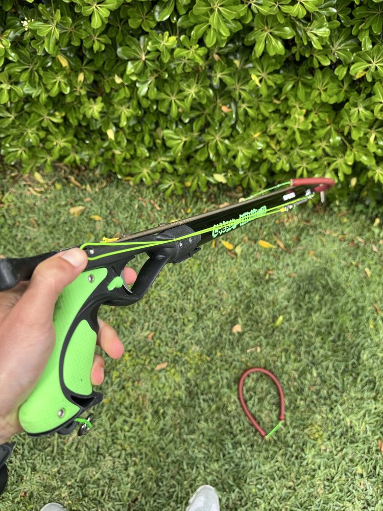 Arma Cressi Cherokee Exo 75 (pouco usada)