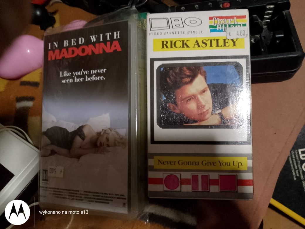 Orginalne kasety video VHS stereo muzyczne