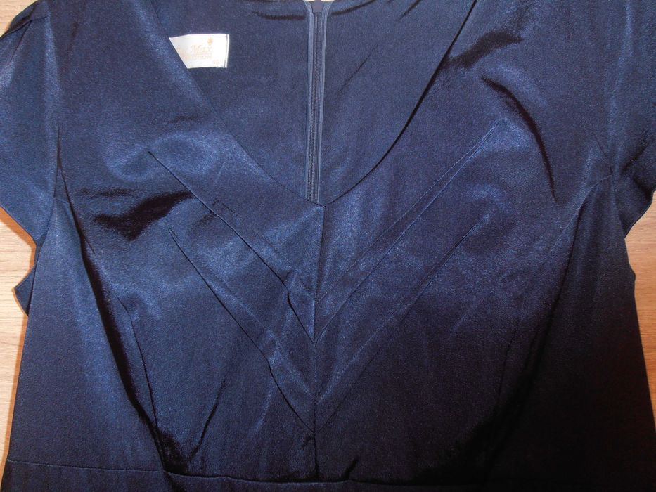 Granatowa sukienka  z żakiecikiem rozmiar 42