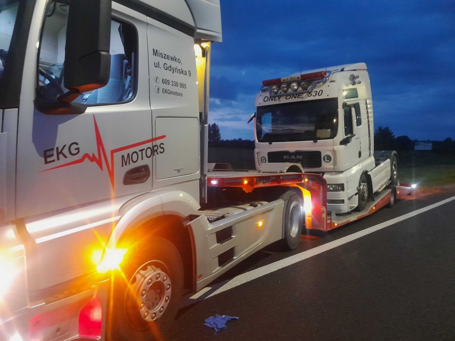 Holowanie ciągników siodłowych, podstawiamy zastępczy ciągnik