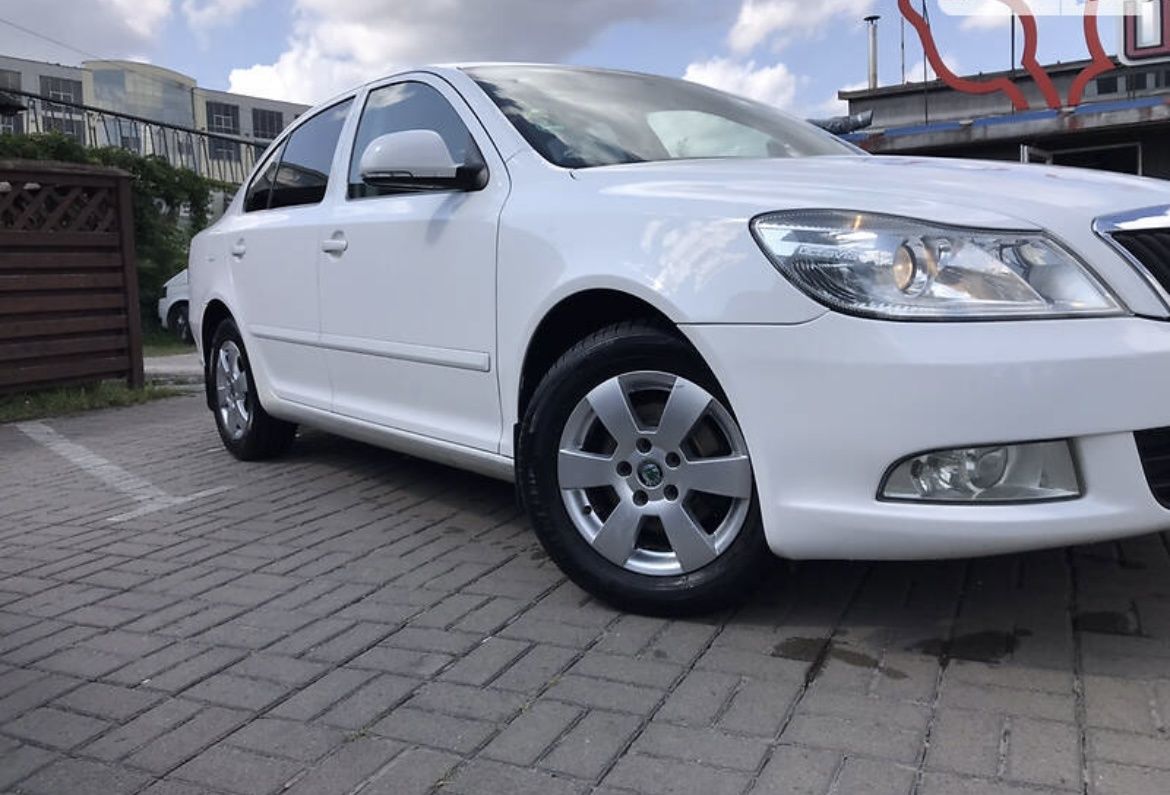 Продам автомобіль Шкода а5