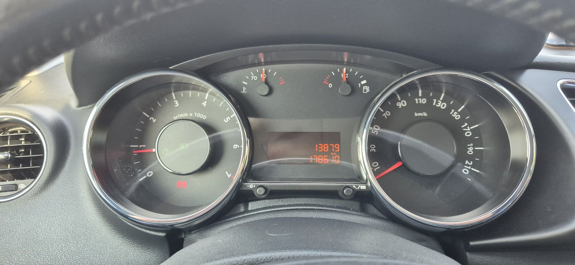 SPRZEDAM Peugeot 3008