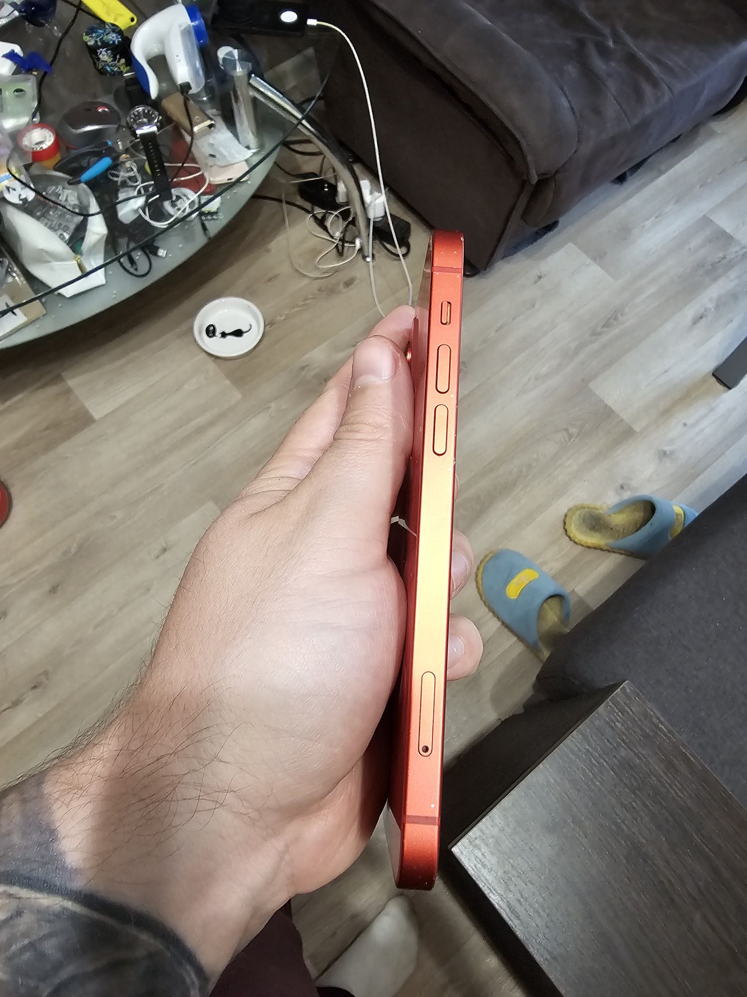 Продам iphone 12 256gb red+4 чехла