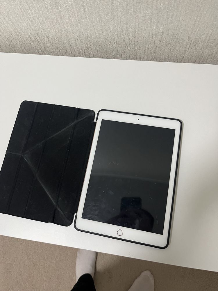 Ipad 6 32 gb 2018 рік
