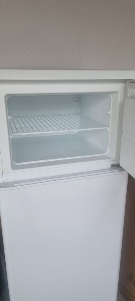 Frigorifico com congelador