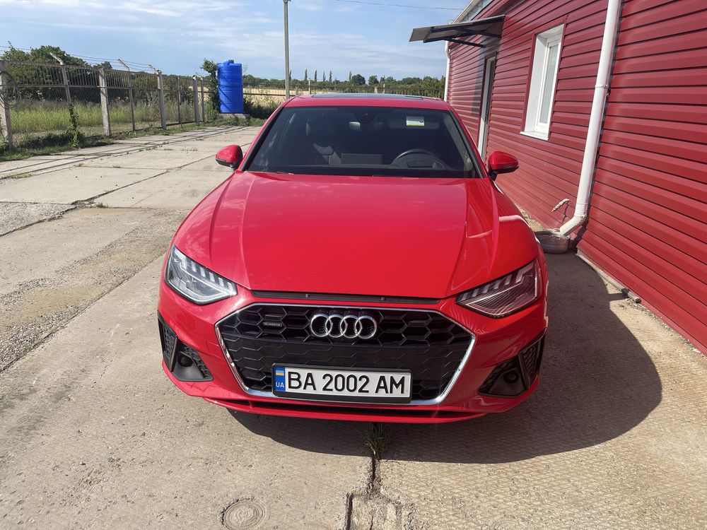 Audi A4, Ауді A4
