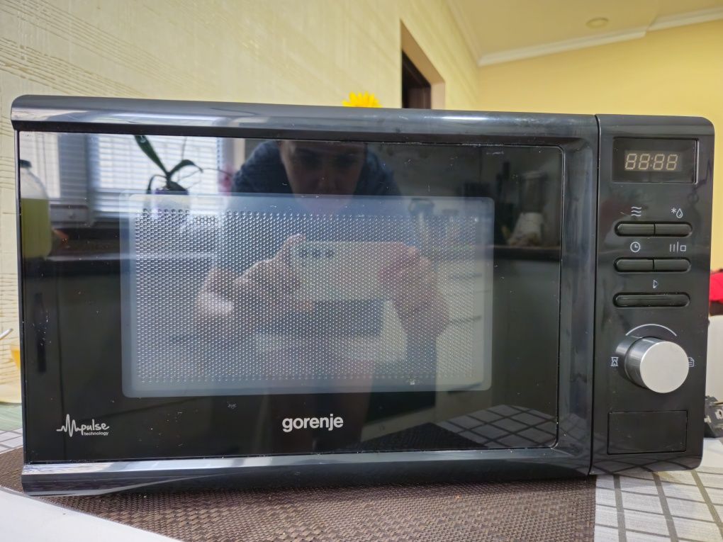 Продам б/у мікрохвильову піч Gorenje MMO 20 DEII (XY820Z)
Детальніш