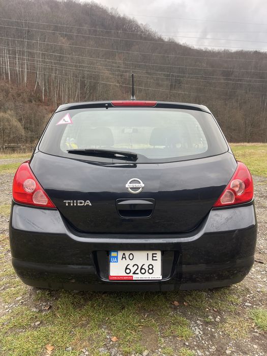 Ніссан тііда 2008рік 1.6  автомат
