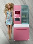 Lalka Barbie z lodówką