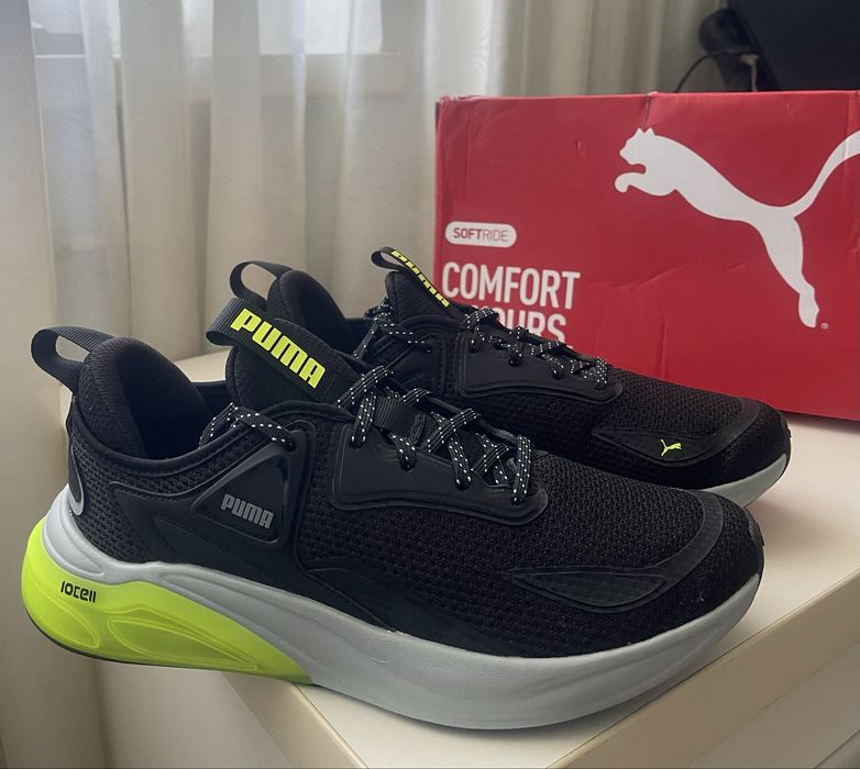 Кроссовки PUMA .