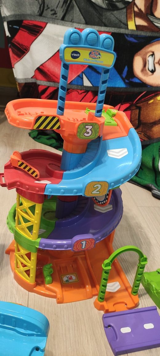 Vtech Tut tut autka zestaw z wieżą parkingową