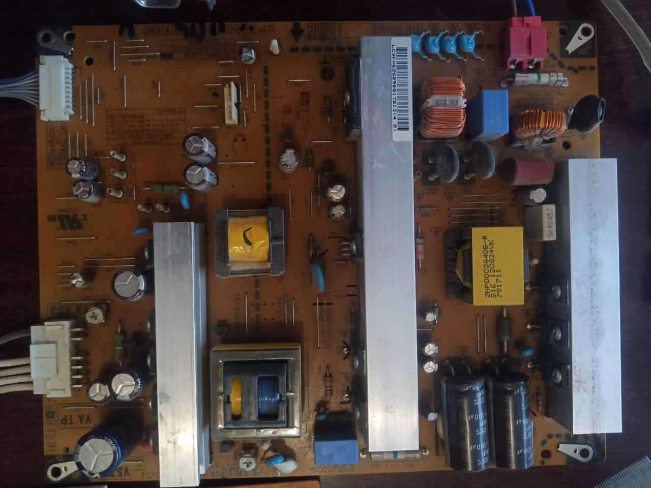 Плати телевізора  LG 42 PA450T
