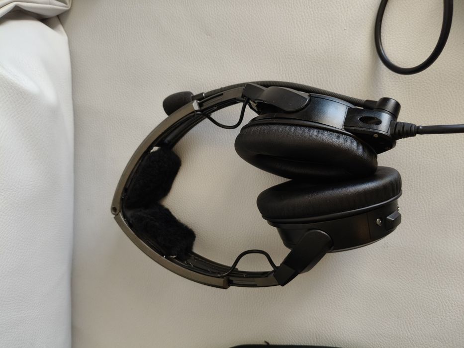 Bose A20 Aviation Headset/sem bluetooth Bluetooth)
Descrição:
Vendo Bo