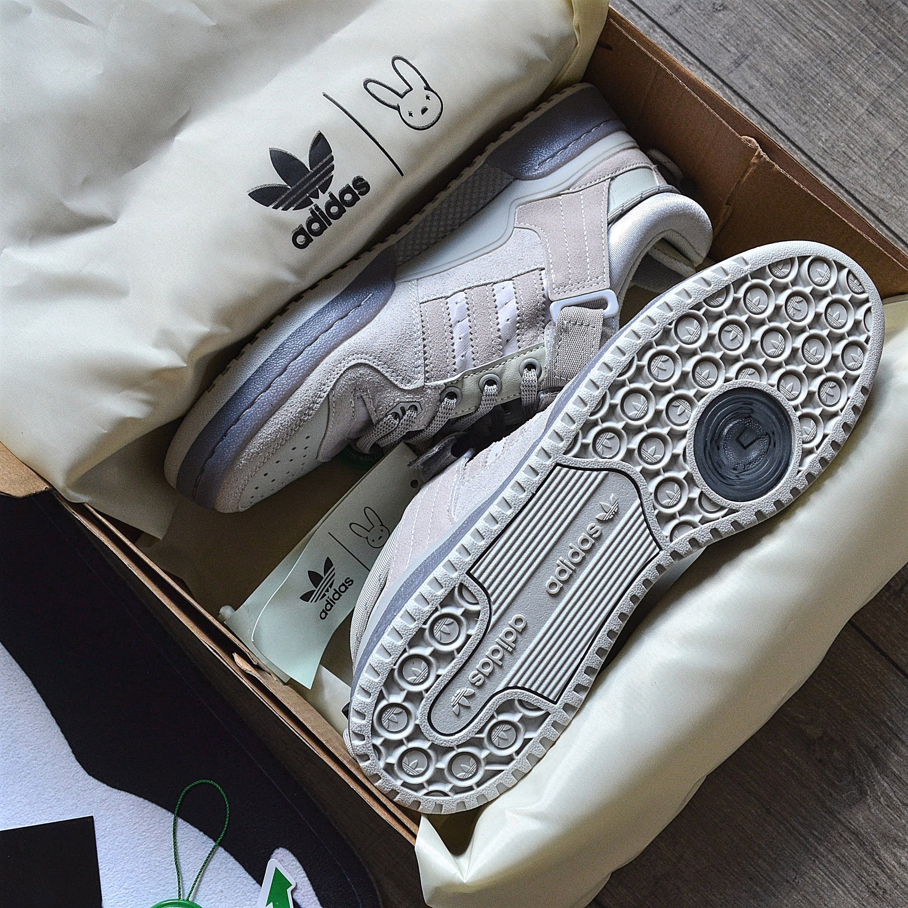 Мужские кроссовки adidas x Bad Bunny Forum Buckle Low 'Orbit Gray'