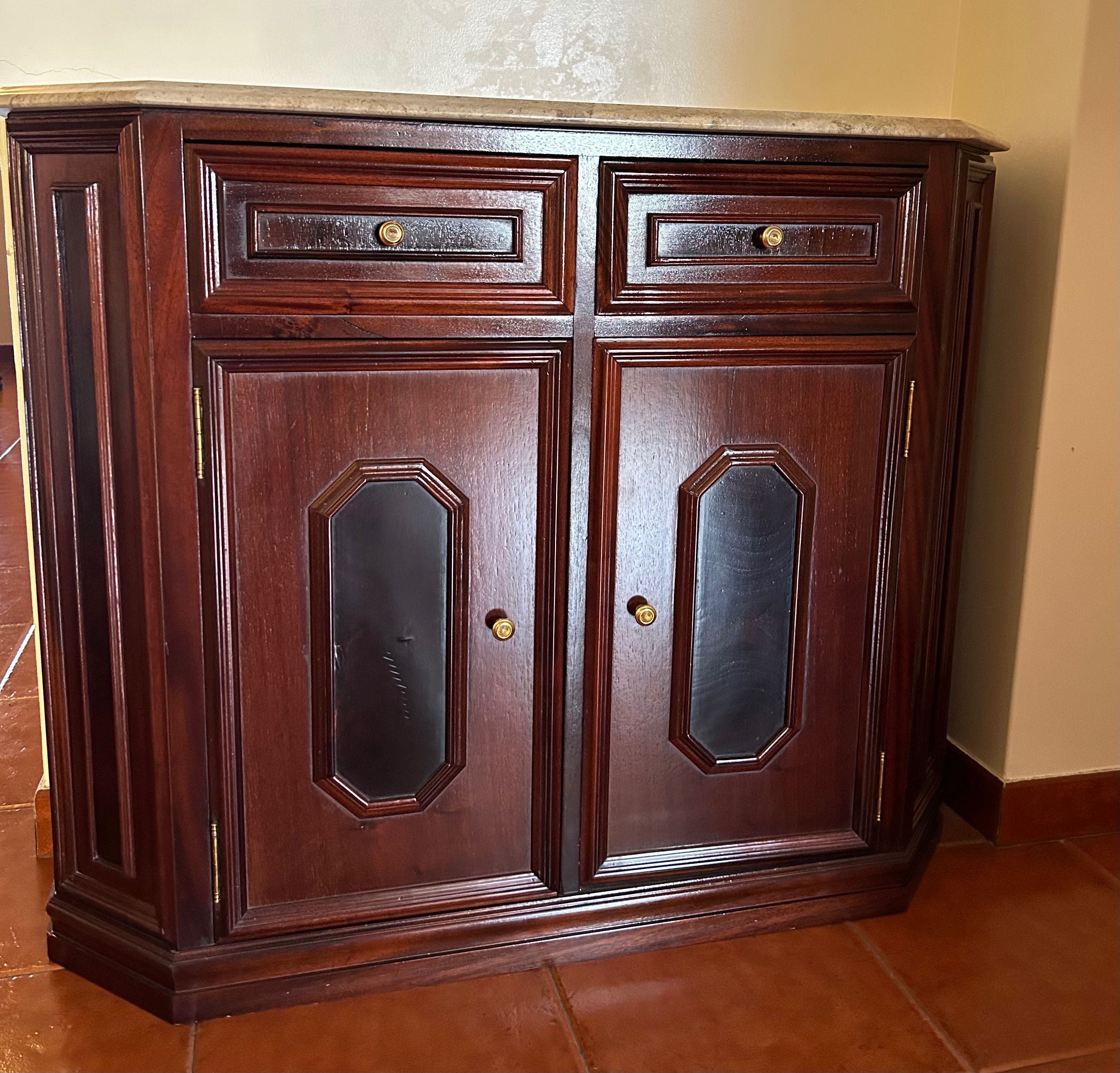 Armários com arrumação e de decoração